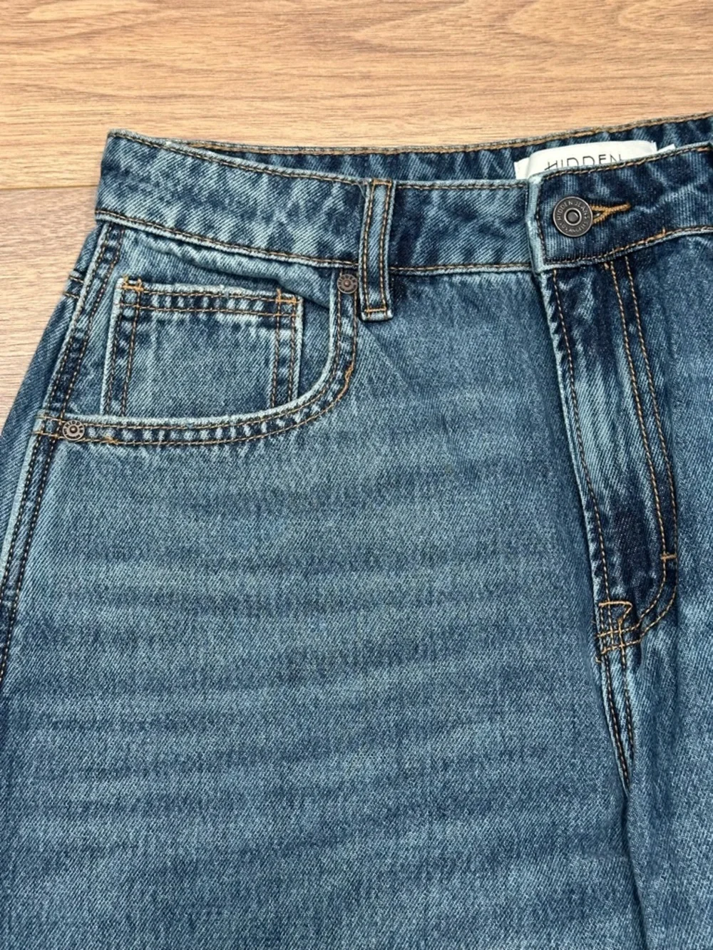 Hidden Sammie High Rise Barrel Jean Size 27 - Picture 4 of 12